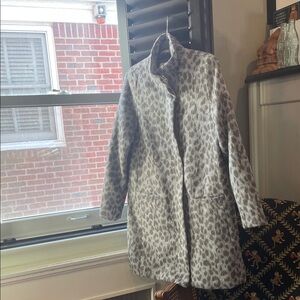 Old Navy Gray Leopard Print Teddy Jacket